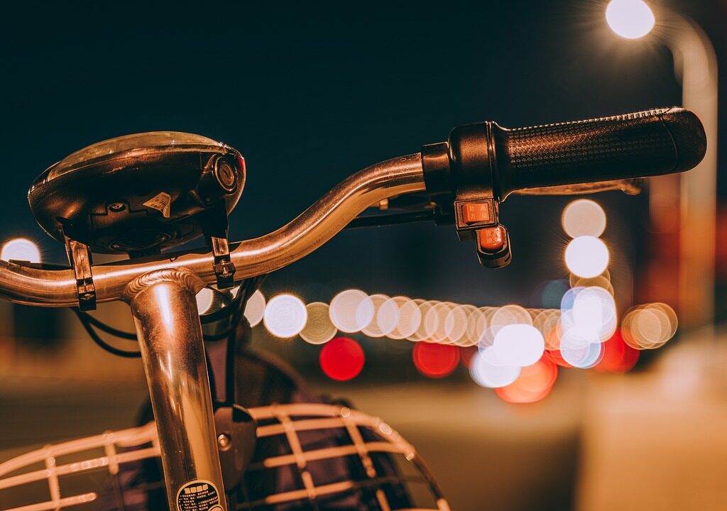 bicycle, night, bokeh-5013316.jpg