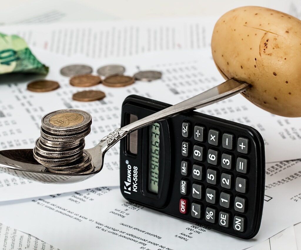 coins, calculator, budget-1015125.jpg